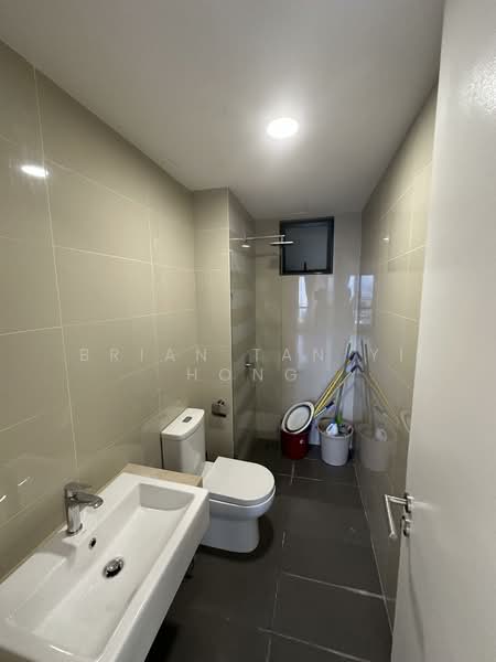 Service Residence for Rent at United Point (Residensi Berpadu) - Brian Tan Yi Hong - Bathroom - PropertyGuru.com.my