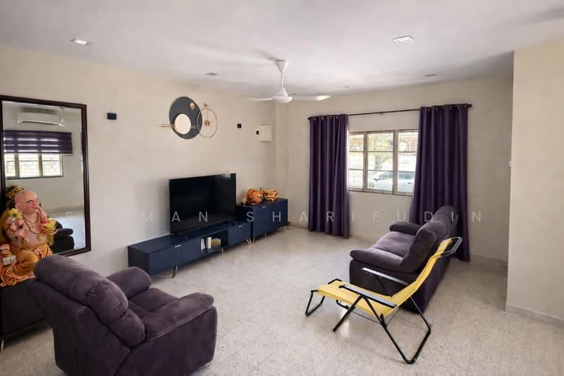 2-storey Terraced House for Sale in Subang Jaya (Selangor) - Salman Sharifudin - Living Room - PropertyGuru.com.my
