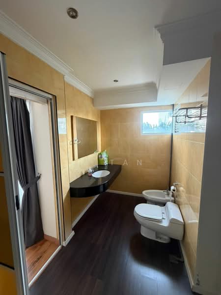 Mutiara Villa Condominium untuk Untuk Dijual - RM 760,000, Mac 2026 - Bathroom - PropertyGuru.com.my