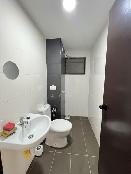Condominium for Rent at Oasis 1 - Grace Ha - Bathroom - PropertyGuru.com.my