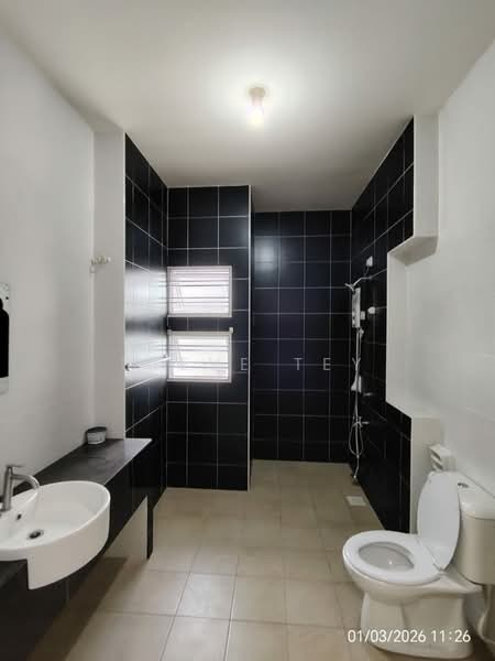 Golf East @ 2 Storey Terrace House untuk Untuk Dijual - RM 1,130,000, Mac 2026 - Bathroom - PropertyGuru.com.my