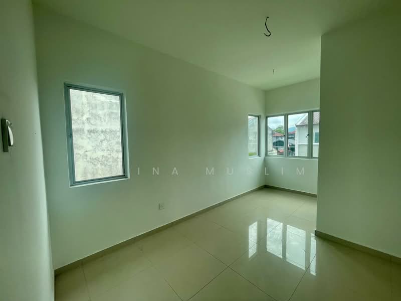 2-storey Terraced House for Sale in Taman Warisan (Batu Pahat) - Azlina Muslim - Interior - PropertyGuru.com.my