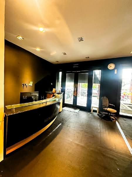 Shop / Office for Sale in Seksyen 5 Wangsa Maju (Wangsa Maju) - Mohd Fadzli - Entrance - PropertyGuru.com.my