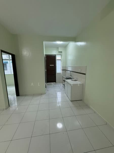 Taman Setia Indah untuk Untuk Dijual - RM 640,000, Mac 2026 - Kitchen - PropertyGuru.com.my