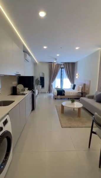 Service Residence for Sale at SWNK Houze @ BBCC - Raymond Thee - Kitchen - PropertyGuru.com.my