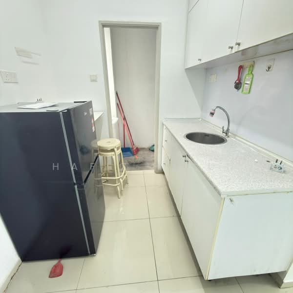 Centrestage Designer Suite untuk Untuk Disewa - RM 1,600 /bulan, Mac 2026 - Kitchen - PropertyGuru.com.my