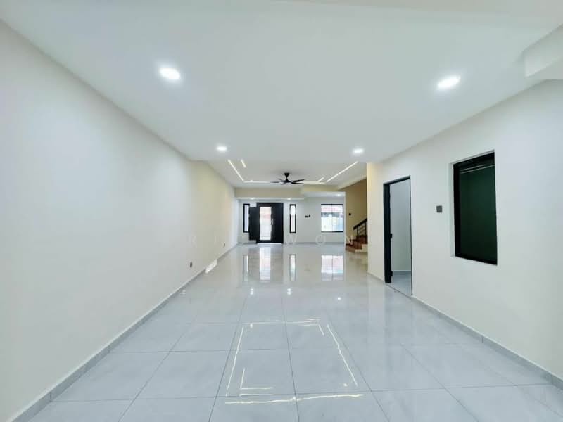 2-storey Terraced House for Sale in Taman Megah Ria (Masai) - Eric Wong - Living Room - PropertyGuru.com.my