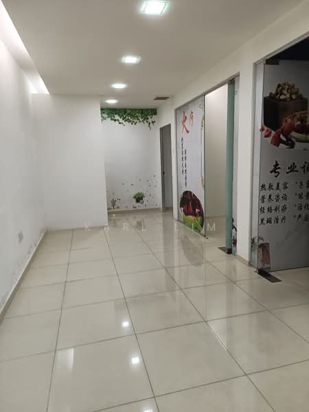 Shop for Rent in Taman Sri Skudai (Skudai) - Karl Lim - Corridor - PropertyGuru.com.my