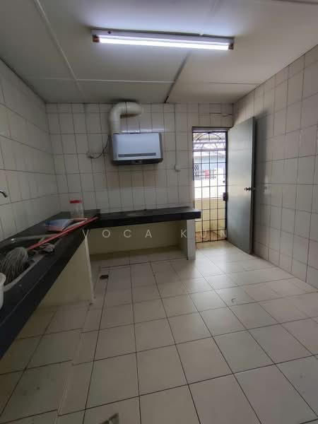 Taman megah Kolombong untuk Untuk Dijual - RM 650,000, Mac 2026 - Kitchen - PropertyGuru.com.my