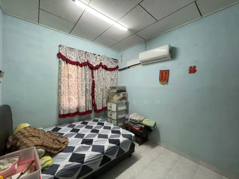 Taman Derga Jaya untuk Untuk Dijual - RM 265,000, Mac 2026 - Bedroom - PropertyGuru.com.my