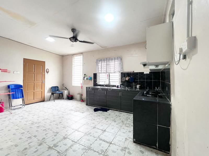 Taman Murni Perdana, Paka untuk Untuk Dijual - RM 255,000, Mac 2026 - Kitchen - PropertyGuru.com.my