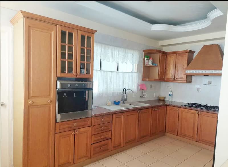 Gold Coast Resort Condominium untuk Untuk Dijual - RM 860,000, Mac 2026 - Kitchen - PropertyGuru.com.my