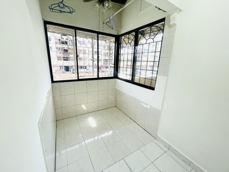 Apartment for Sale at Sri Cempaka (Puchong Jaya) - Yeong Wan Chi - Interior - PropertyGuru.com.my