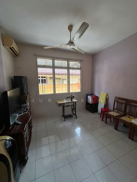 Taman Bahagia untuk Untuk Dijual - RM 780,000, Mac 2026 - Living Room - PropertyGuru.com.my