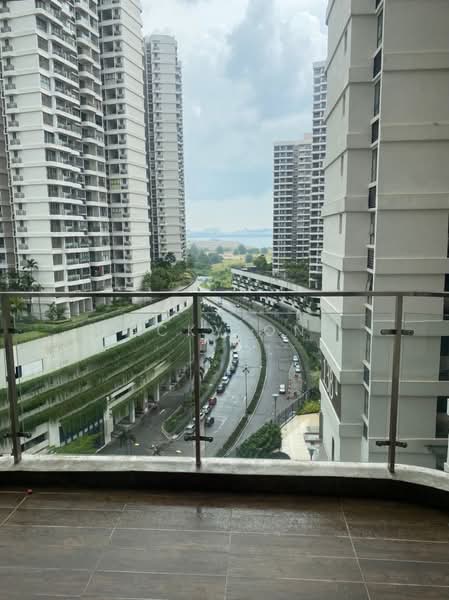 Lovell @ Country Garden Danga Bay untuk Untuk Dijual - RM 450,000, Apr 2026 - Balcony - PropertyGuru.com.my