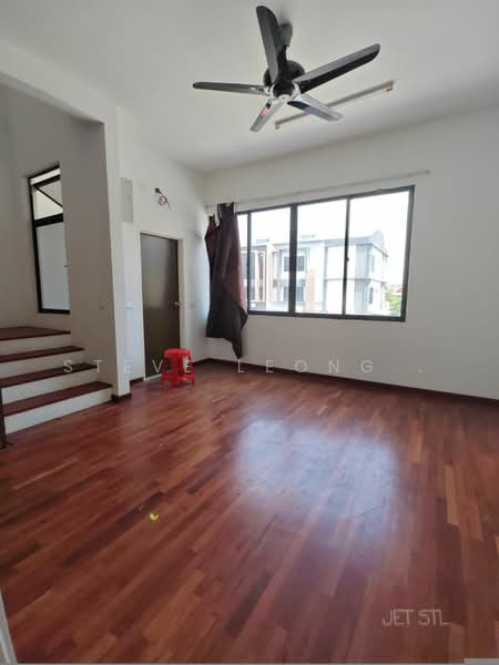 3-storey Terraced House for Sale in Setia Utama (Setia Alam) - Steve Leong . - Living Room - PropertyGuru.com.my