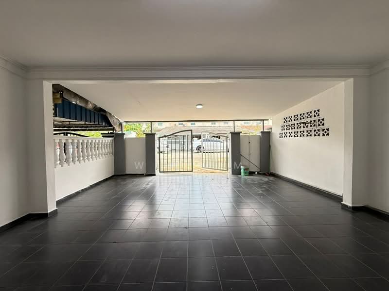 1-storey Terraced House for Sale in Kampung Oren (Ulu Tiram) - Win Lim - Exterior - PropertyGuru.com.my