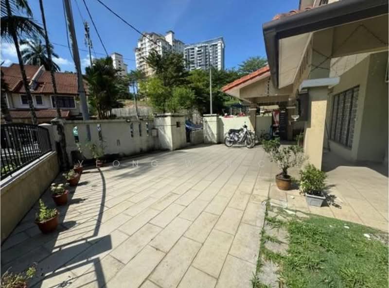 2-storey Terraced House for Sale in Puchong (Selangor) - Yeong Wan Chi - Exterior - PropertyGuru.com.my