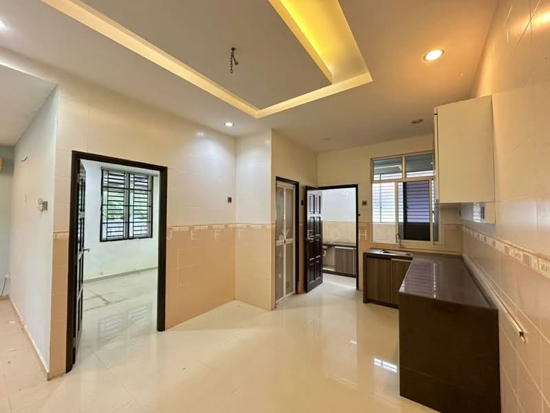 Rumah Teres 2.5-Tingkat untuk Dijual di Taman Desa Seraya (Pengkalan Kundor) - Jeff Yeoh - Kitchen - PropertyGuru.com.my