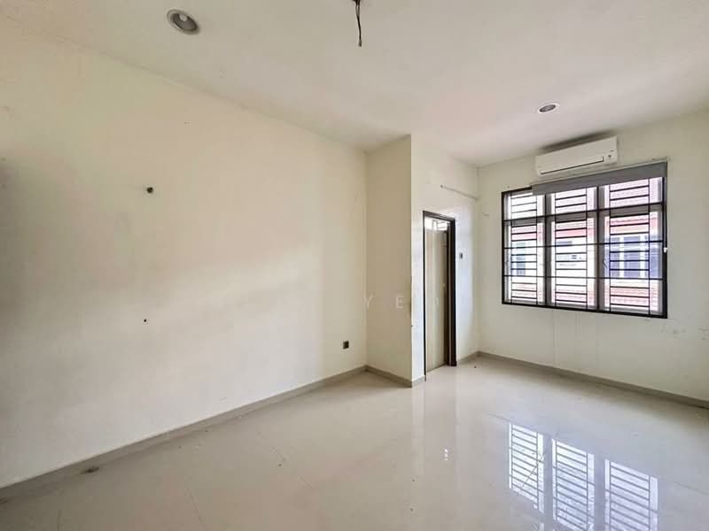 Rumah Teres 2.5-Tingkat untuk Dijual di Taman Desa Seraya (Pengkalan Kundor) - Jeff Yeoh - Interior - PropertyGuru.com.my