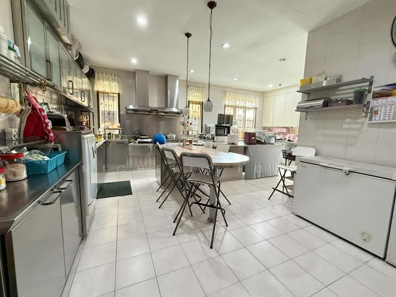 Redang Villa @ Taman Redang, Molek untuk Untuk Dijual - RM 3,000,000, Mac 2026 - Kitchen - PropertyGuru.com.my