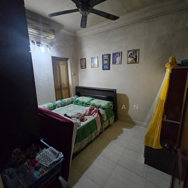 2-storey Terraced House for Sale in Taman Sri Pulai Perdana (Skudai) - Louis Tan - Bedroom - PropertyGuru.com.my