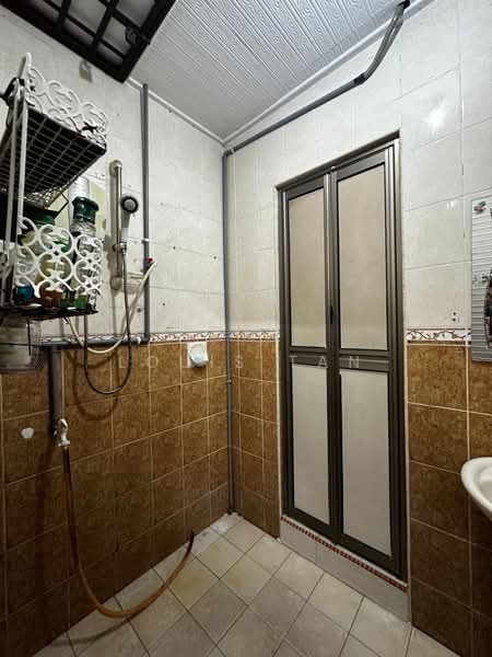 2-storey Terraced House for Sale in Taman Sri Pulai Perdana (Skudai) - Louis Tan - Bathroom - PropertyGuru.com.my