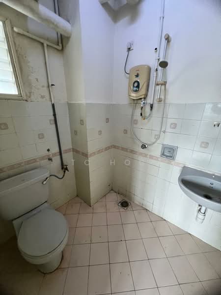 Menara Alpha untuk Untuk Dijual - RM 318,000, Mac 2026 - Bathroom - PropertyGuru.com.my