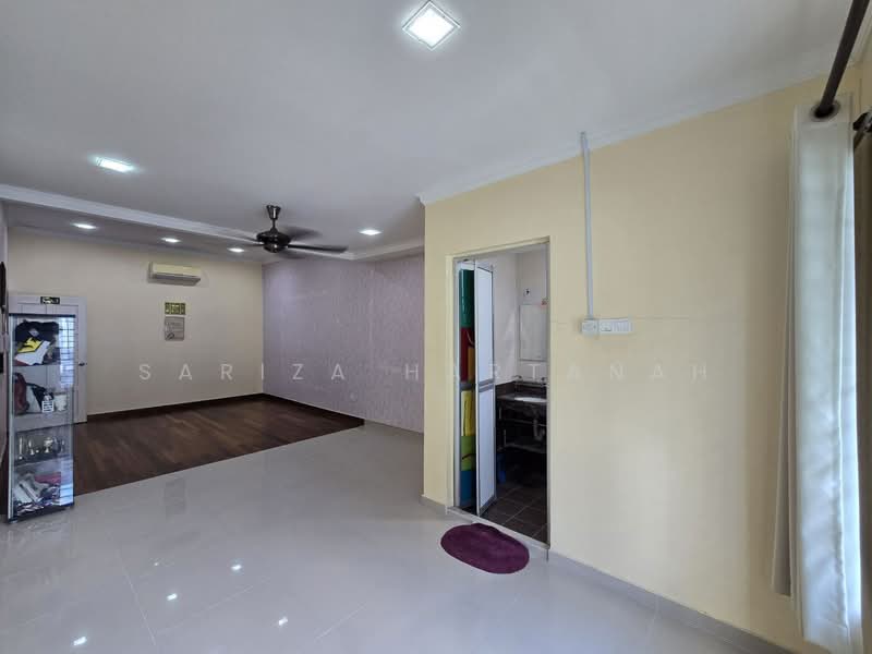Semi-Detached House for Sale in Bandar Tasik Kesuma (Beranang) - Sariza Hartanah - PropertyGuru.com.my