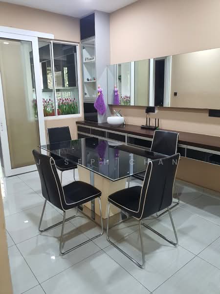 2-storey Terraced House for Sale in Alam Impian (Shah Alam) - Joseph Chan - Dining Room - PropertyGuru.com.my