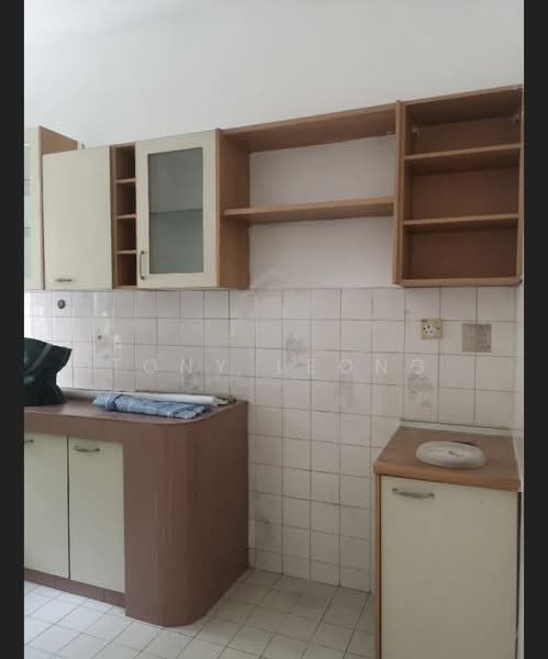 USJ 2 STOREY LANDED FOR RENT , USJ 4, 24X75 SQFT untuk Untuk Disewa - RM 2,300 /bulan, Mac 2026 - Kitchen - PropertyGuru.com.my
