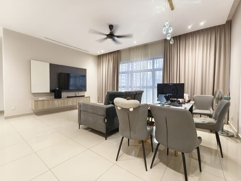 Lakeville Residence untuk Untuk Disewa - RM 2,500 /bulan, Mac 2026 - Living Room - PropertyGuru.com.my