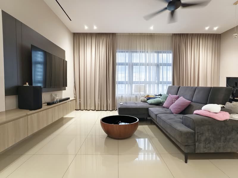 Lakeville Residence untuk Untuk Disewa - RM 2,500 /bulan, Mac 2026 - Living Room - PropertyGuru.com.my