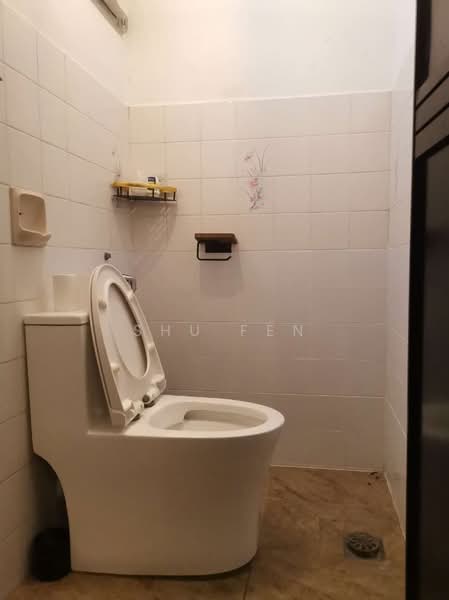 Lorong Abu Siti untuk Untuk Disewa - RM 5,000 /bulan, Apr 2026 - Bathroom - PropertyGuru.com.my