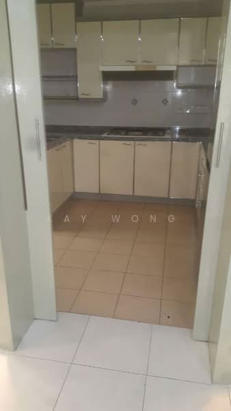Condominium for Sale at Gold Coast Resort Condominium - Kay Wong - Kitchen - PropertyGuru.com.my