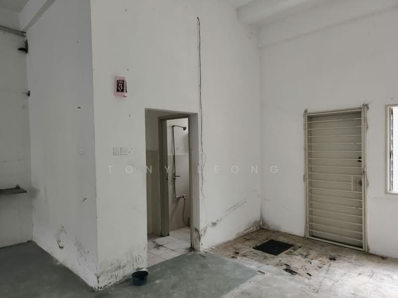 Warehouse for Rent in Ampang (Selangor) - Tony Leong - Interior - PropertyGuru.com.my