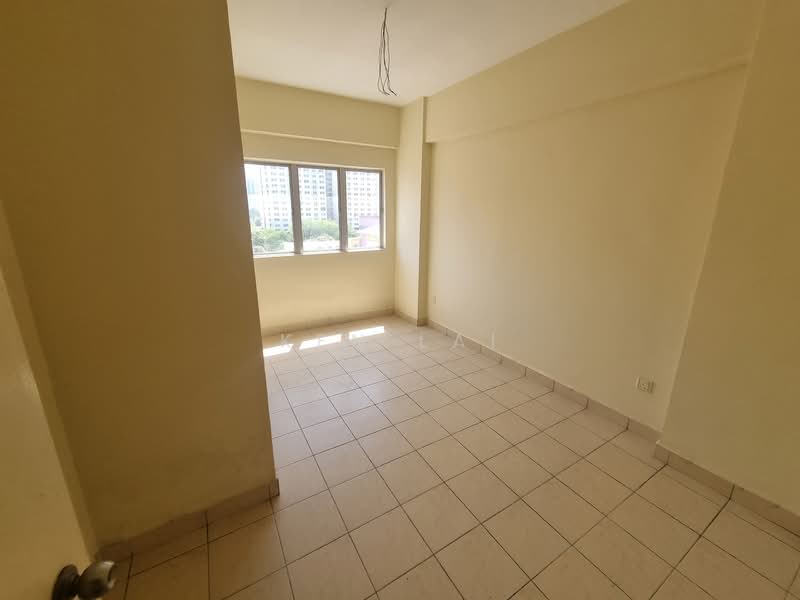 Service Residence for Sale at Fadason Park - Ken Lai - Interior - PropertyGuru.com.my