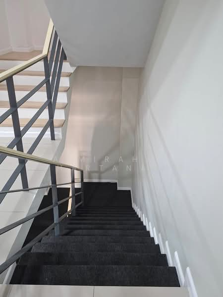 Townhouse for Rent in Taman Akasia (Semenyih) - AimiRahim Hartanah - Corridor - PropertyGuru.com.my