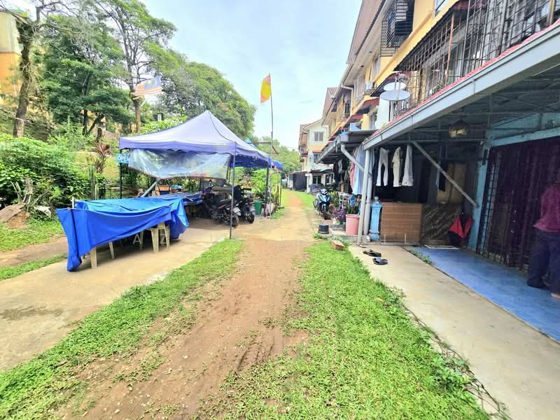 Flat for Sale at Dahlia - Azrul Ismail - Exterior - PropertyGuru.com.my