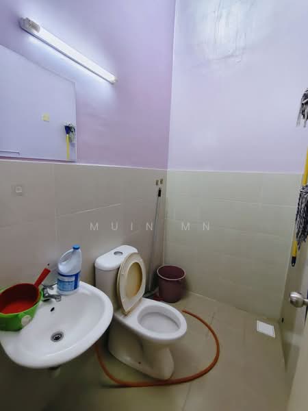 Bandar Saujana Utama untuk Untuk Dijual - RM 440,000, Mac 2026 - Bathroom - PropertyGuru.com.my