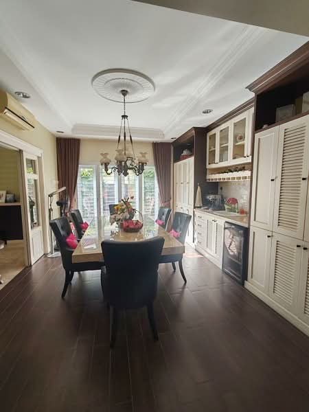 Bungalow for Sale in Bukit Jelutong (Shah Alam) - Yasmin Sulaiman - Dining Room - PropertyGuru.com.my