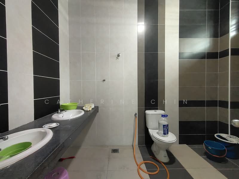 Bungalow for Sale in Ipoh (Perak) - Catherine Chin - Bathroom - PropertyGuru.com.my
