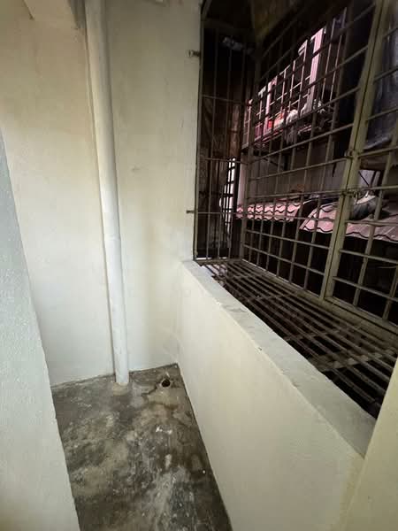 Apartment for Rent at Taman Lembah Maju - Chow . - Exterior - PropertyGuru.com.my