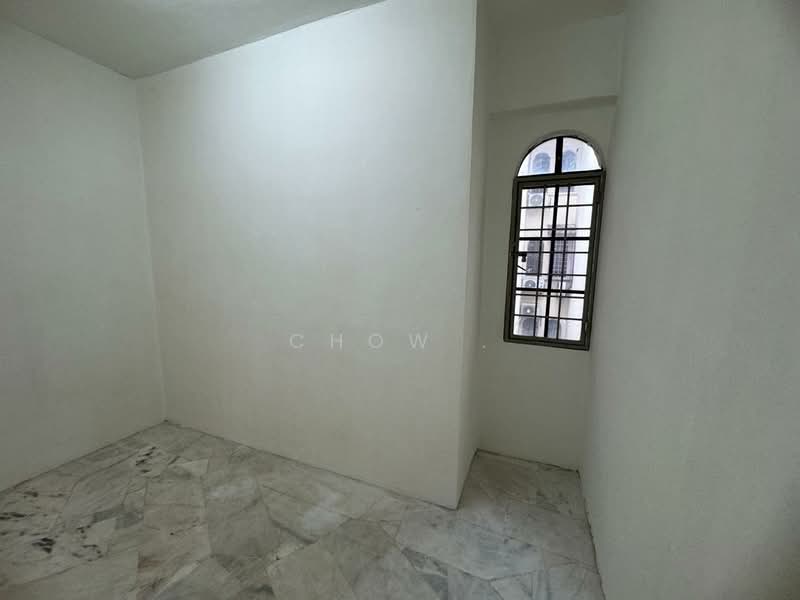 Apartment for Rent at Taman Lembah Maju - Chow . - Interior - PropertyGuru.com.my