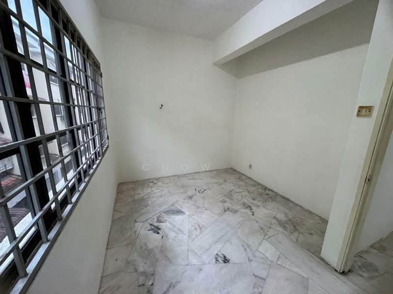 Apartment for Rent at Taman Lembah Maju - Chow . - Interior - PropertyGuru.com.my