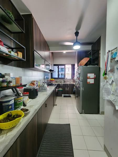 3-storey Terraced House for Sale in Denai Alam (Shah Alam) - Yasmin Sulaiman - Kitchen - PropertyGuru.com.my