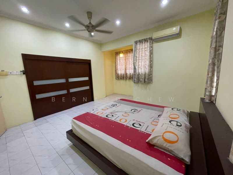 Semi-Detached House for Sale in Batu Maung (Penang) - Bernard Chew - Bedroom - PropertyGuru.com.my