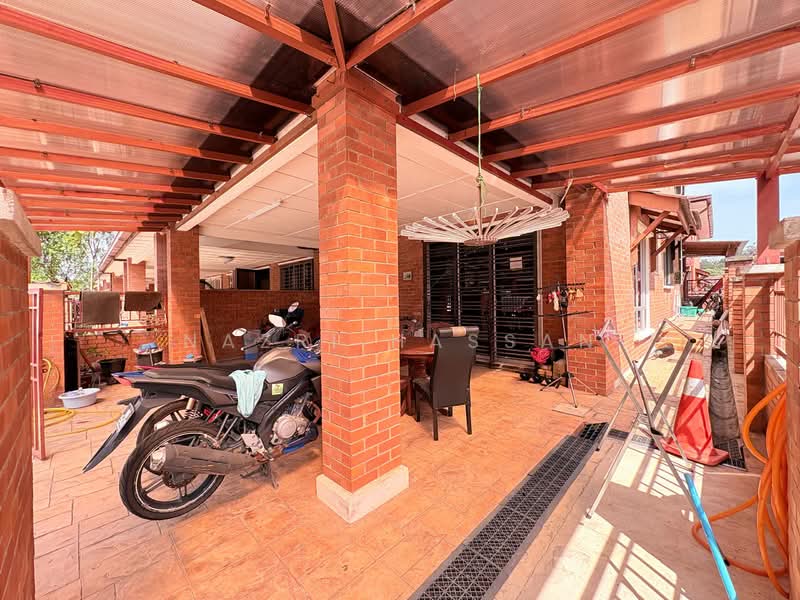 2-storey Terraced House for Sale in Alam Budiman (Shah Alam) - Nazri Hassan - Exterior - PropertyGuru.com.my