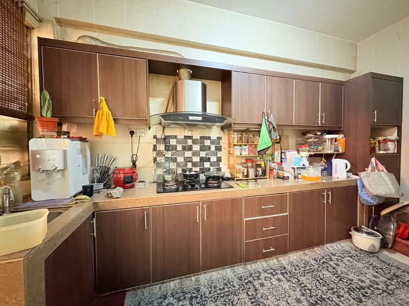2-storey Terraced House for Sale in Alam Budiman (Shah Alam) - Nazri Hassan - Kitchen - PropertyGuru.com.my