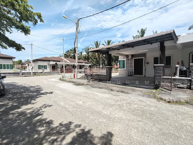 Semi-Detached House for Sale in Teluk Intan (Perak) - Muinuddin Muhamad - Exterior - PropertyGuru.com.my